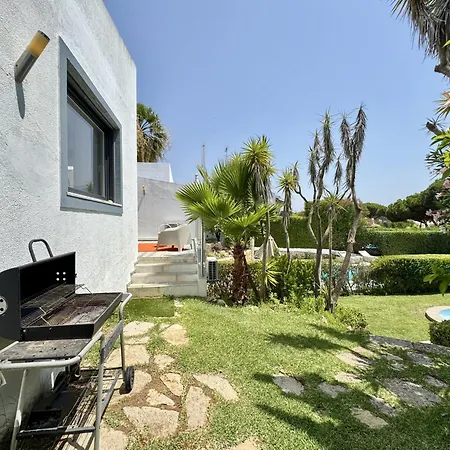 Villa Browns With Pool By Homing *